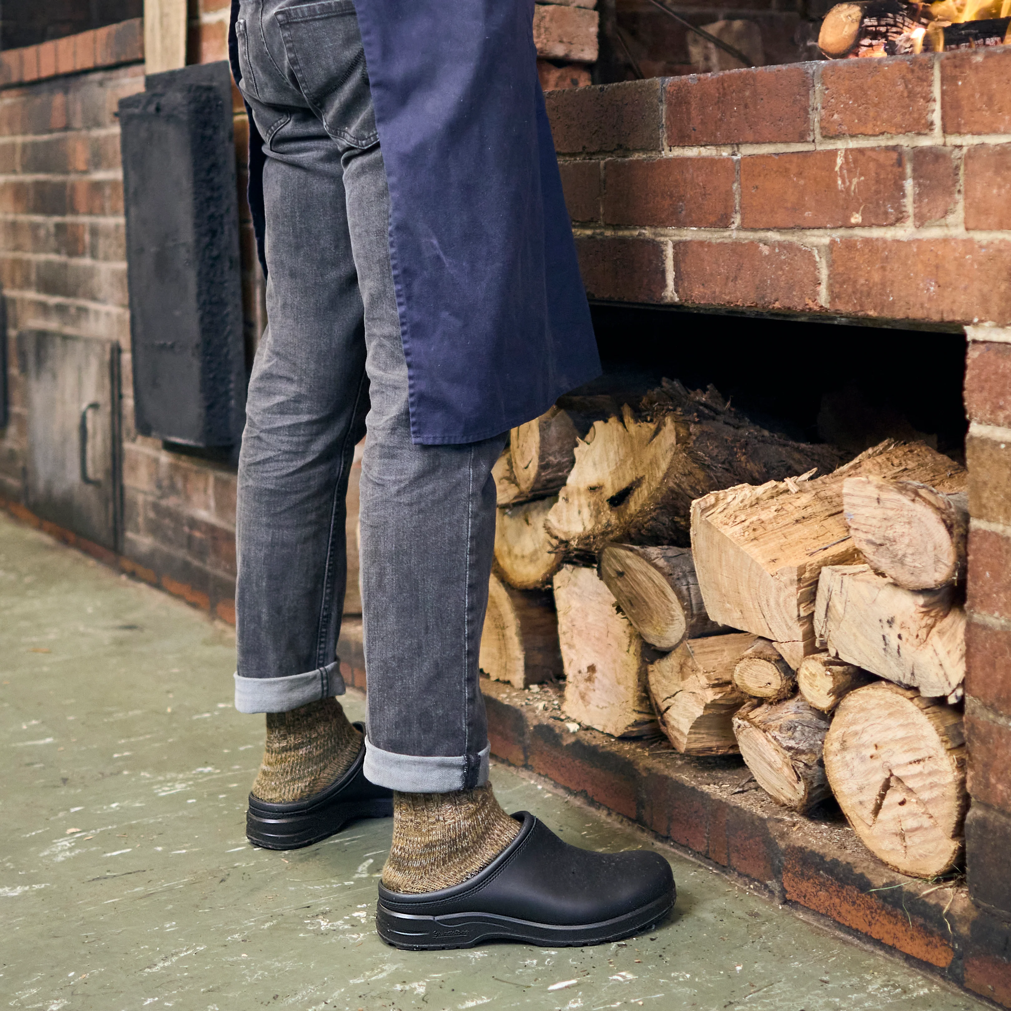 Blundstone 2381 All-Terrain Clog Black - Image 5